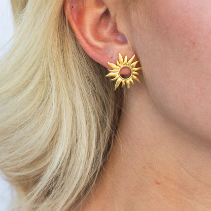 byBiehl Ohrring Gold Sun Wild – 14K vergoldete Sonnen-Eleganz | Allgäu Shopping