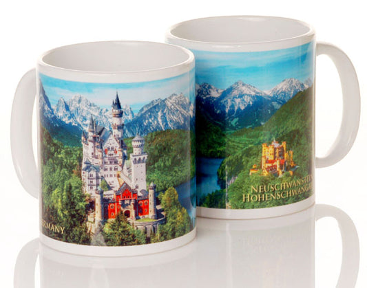 Tasse mit Motiven Schloss Neuschwanstein und Schloss Hohenschwangau – Zwei bayerische Ikonen vereint