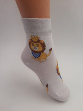 Lade das Bild in den Galerie-Viewer, Kleiner Bayern-Löwe Socken für Kinder – Niedliche Kindersocken im Bayern-Design
